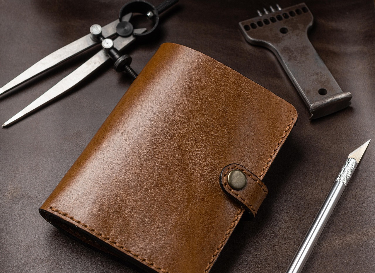 leather wallet, leatherworking, leathercraft, leather crafting, purse, wallet, leather wallet, leather wallet, leather wallet, leather wallet, leathercraft, leathercraft, wallet, wallet, wallet, wallet, wallet