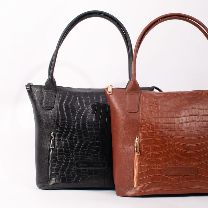 Leather Handbags & Tote Bags Manufacturer
