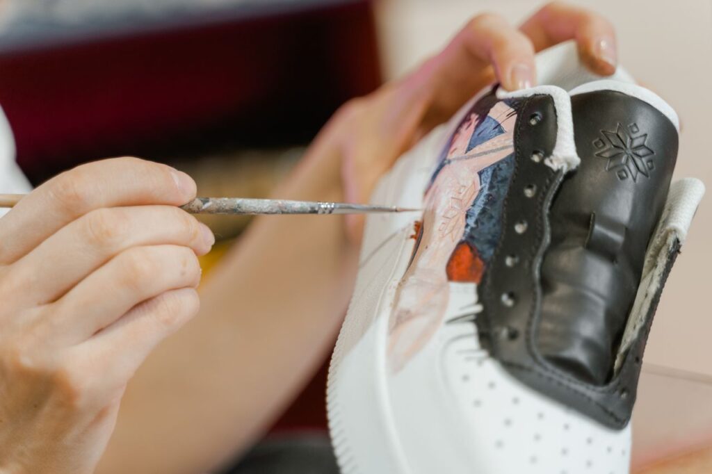 custom leather dyeing & finishing